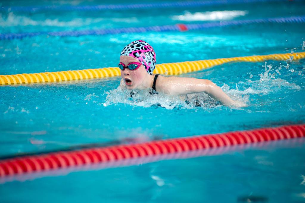 équipements personnalisables pour améliorer image club de natation